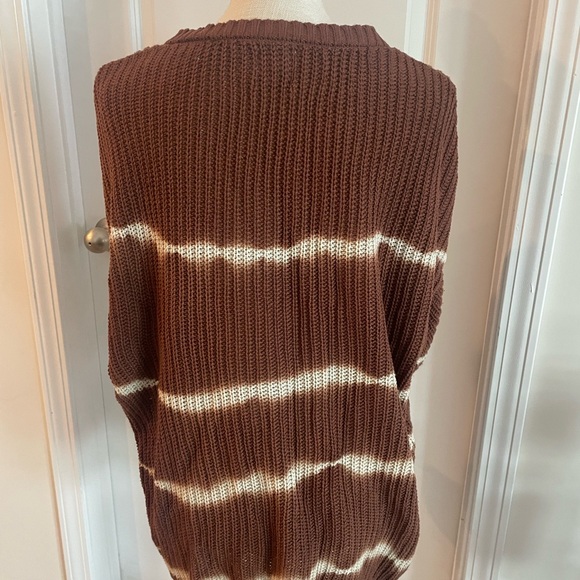 Like Love Sweater - Picture 5 of 6